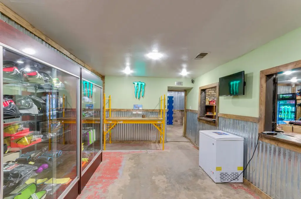 Survival Game of Texas