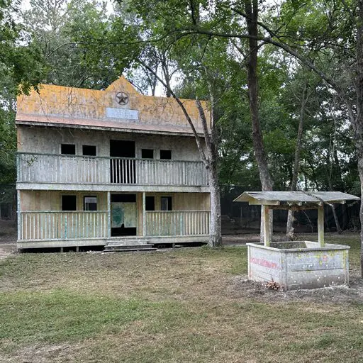 Survival Game of Texas in an old house